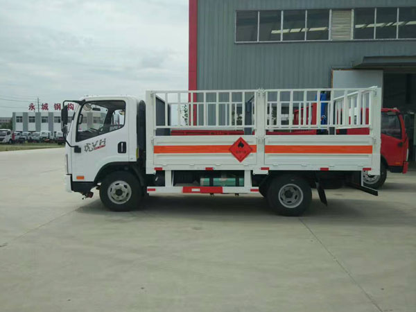 解放4.1米(藍牌)氣瓶車