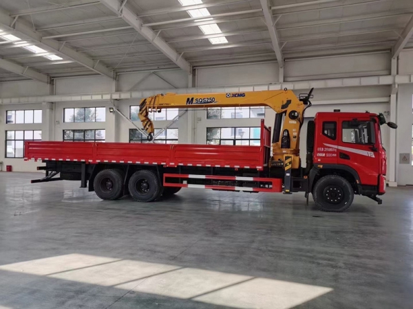 國(guó)六東風(fēng)T5后雙橋10-12噸隨車吊