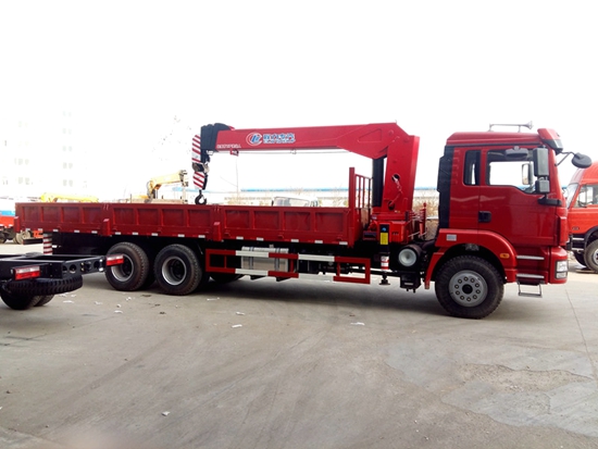 陜汽后雙橋12T隨車(chē)吊