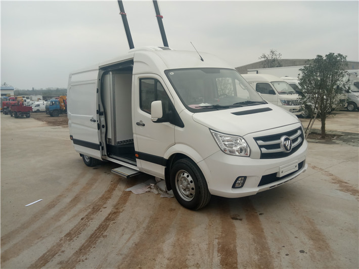 福田圖雅諾面包商務(wù)冷藏車(chē)