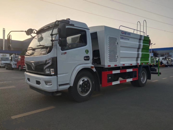 國(guó)六東風(fēng)大多利卡多功能抑塵車(chē)
