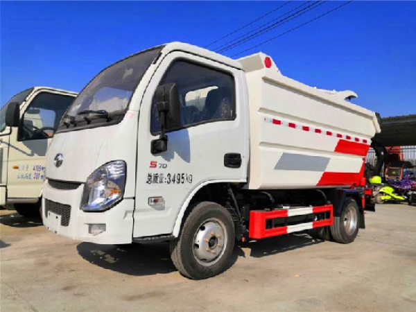 躍進(jìn)S70國(guó)六4方無(wú)泄漏壓縮垃圾車
