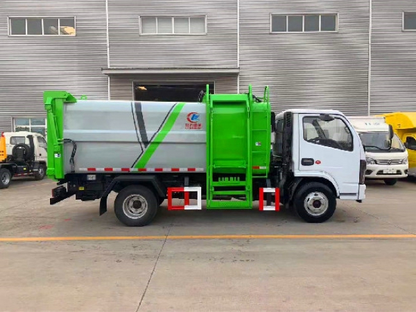 東風(fēng)小多利卡國六6方藍(lán)牌側(cè)裝壓縮垃圾車