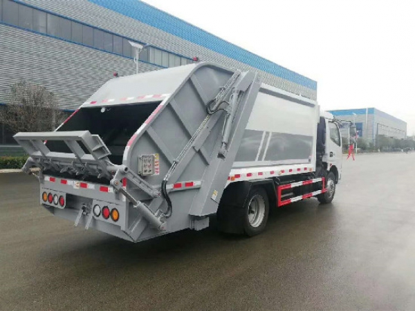 可上京牌8方東風(fēng)多利卡國六壓縮式垃圾車