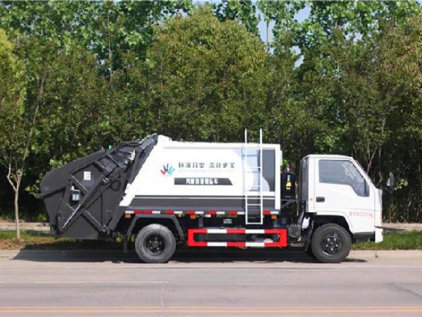 國六江鈴順達(dá)藍(lán)牌4方壓縮式垃圾車