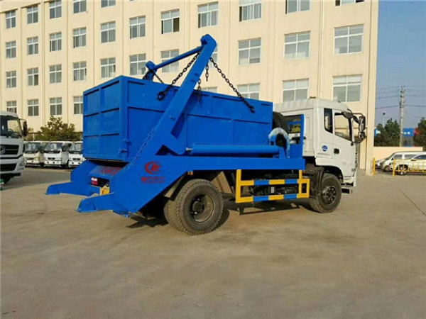東風仿天錦擺臂式垃圾車（8-10方）