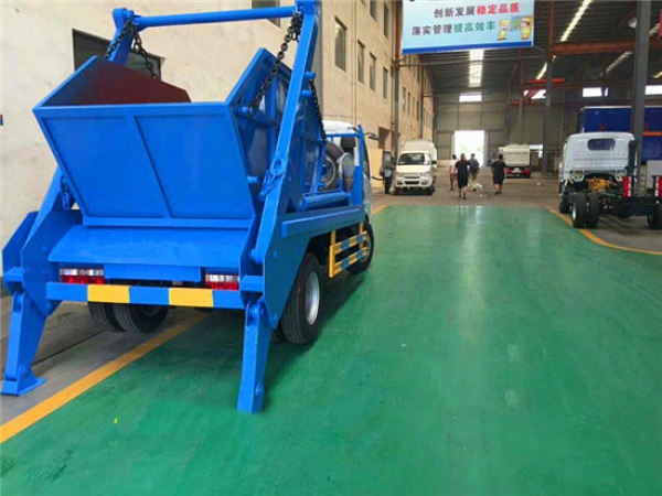 東風(fēng)小多利卡擺臂式垃圾車（藍(lán)牌5方）