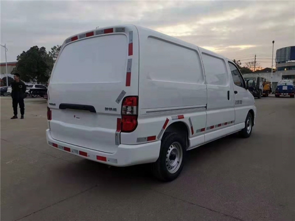 （國(guó)六面包型）金杯新快運(yùn)面包冷藏車