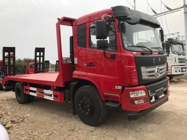 國(guó)六東風(fēng)D17-H平板拖車(chē)