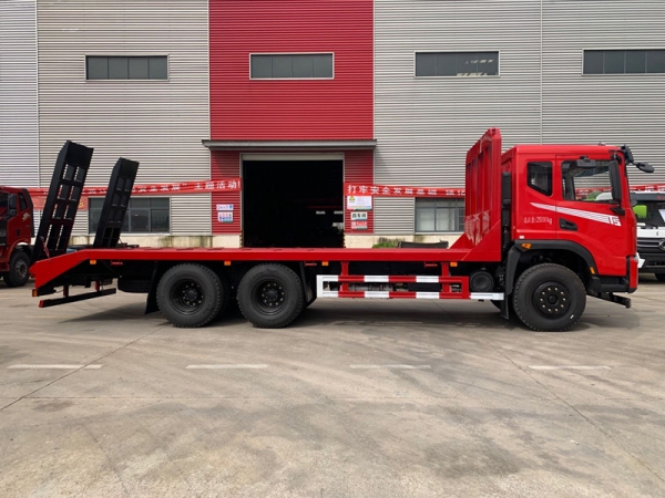 東風(fēng)華神T5后八輪平板拖車