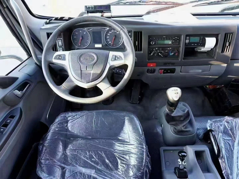 國(guó)六江淮帥鈴Q9冷藏車6.8米貨廂