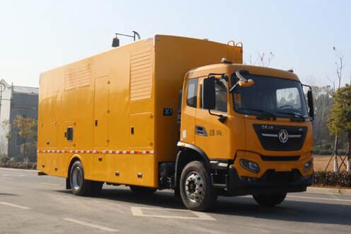 天錦500KW電源車