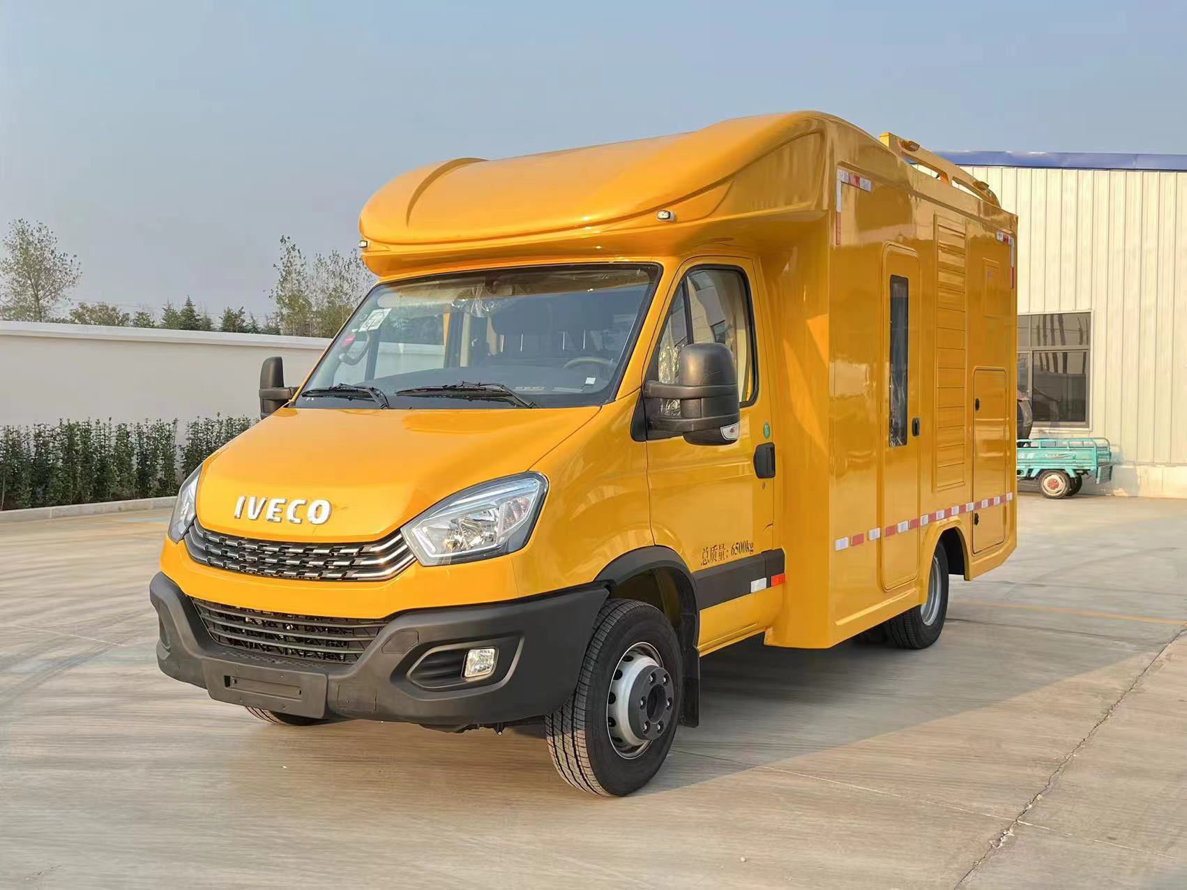 依維柯移動(dòng)儲(chǔ)能電源車(chē)